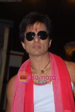Sonu Sood at Comedy Circus grand finale in Andheri Sports Complex on 7th Dec 2010 (48).JPG